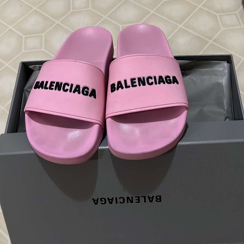 Balenciaga Slide